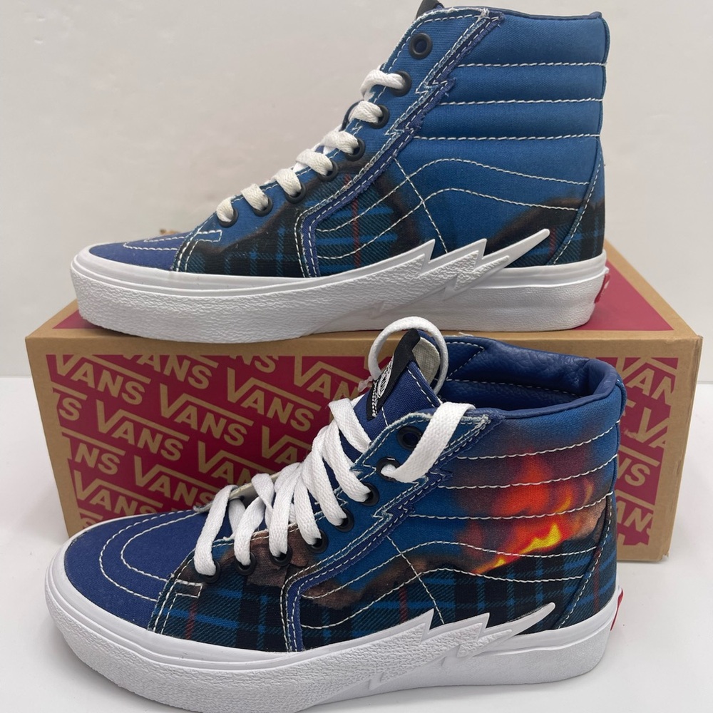 Vans Men’s Sk8-Hi Bolt
Big Reveal Classics Navy/ Sneakers
VN0A5JIVIP4 - Picture 3 of 16